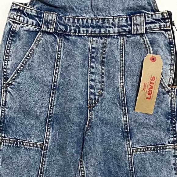 Levi’s Vintage Mom Utility Overalls Stone Wash NWT - Picture 11 of 13